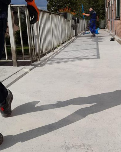 Menges-specialistsiche-schoonmaak-specialistische-reiniging-beton-vloer