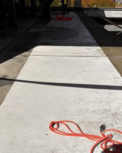 Menges-specialistsiche-schoonmaak-specialistische-reiniging-coating-verwijderen