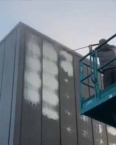 Menges-specialistsiche-schoonmaak-specialistische-reiniging-verf-verwijderen-bedrijfspand