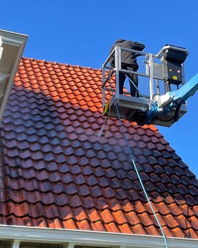 Menges-specialistische-schoonmaak-hoge-druk-reiniging-dak-reiniging
