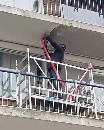 Menges-specialistische-schoonmaak-schuren-coating-verwijderen-van-beton